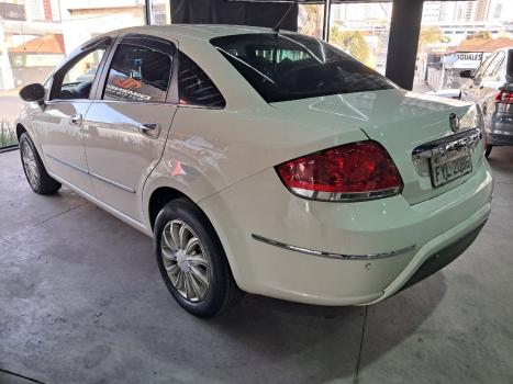 FIAT Linea 1.8 16V 4P FLEX ESSENCE DUALOGIC AUTOMATIZADO, Foto 2