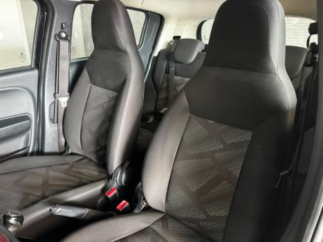 FIAT Mobi 1.0 4P FLEX DRIVE FIRE FLY, Foto 7