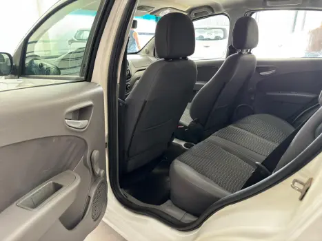 FIAT Palio 1.4 4P FLEX ATTRACTIVE, Foto 9 FIAT Palio 1.4 4P FLEX ATTRACTIVE, Foto 9