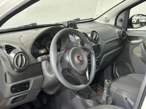 FIAT Palio 1.6 16V 4P FLEX ESSENCE, Foto 7