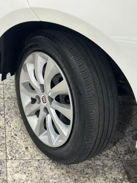 FIAT Palio 1.6 16V 4P FLEX ESSENCE, Foto 10