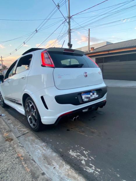 FIAT Punto 1.4 16V 4P T-JET TURBO, Foto 2