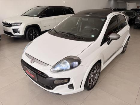 FIAT Punto 1.4 16V 4P T-JET TURBO, Foto 1