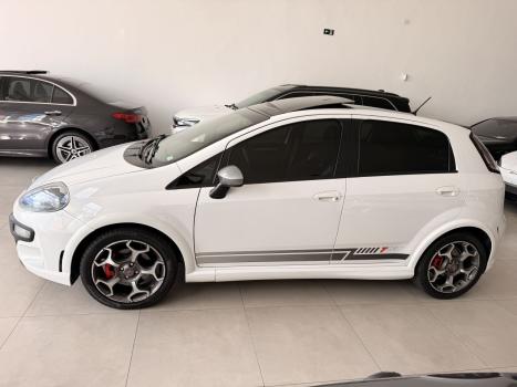 FIAT Punto 1.4 16V 4P T-JET TURBO, Foto 15