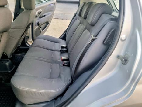 FIAT Punto 1.4 4P ATTRACTIVE FLEX, Foto 17