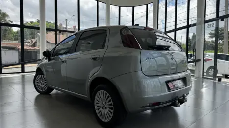 FIAT Punto 1.4 4P ATTRACTIVE FLEX, Foto 2