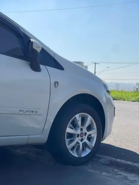 FIAT Punto 1.4 4P FLEX ATTRACTIVE ITALIA, Foto 5