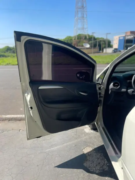 FIAT Punto 1.4 4P FLEX ATTRACTIVE ITALIA, Foto 16