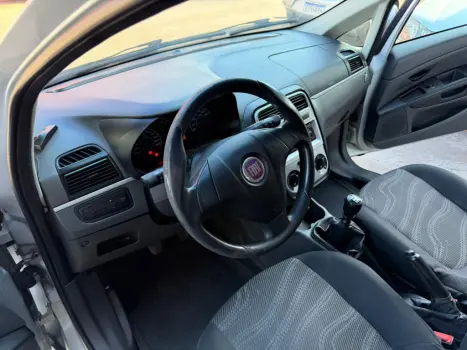 FIAT Punto 1.4 4P FLEX ATTRACTIVE ITALIA, Foto 10
