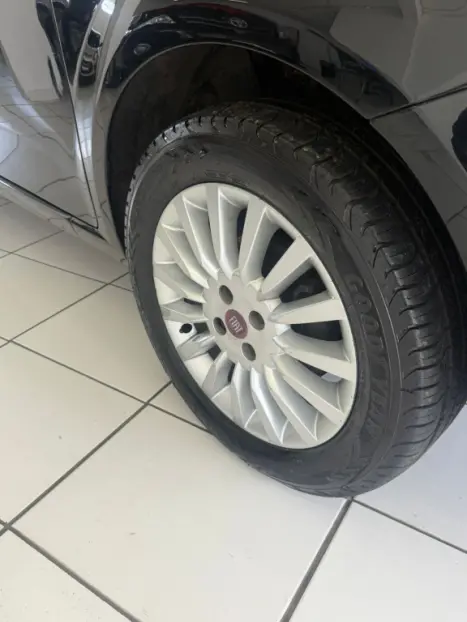 FIAT Punto 1.4 4P HLX FLEX, Foto 8