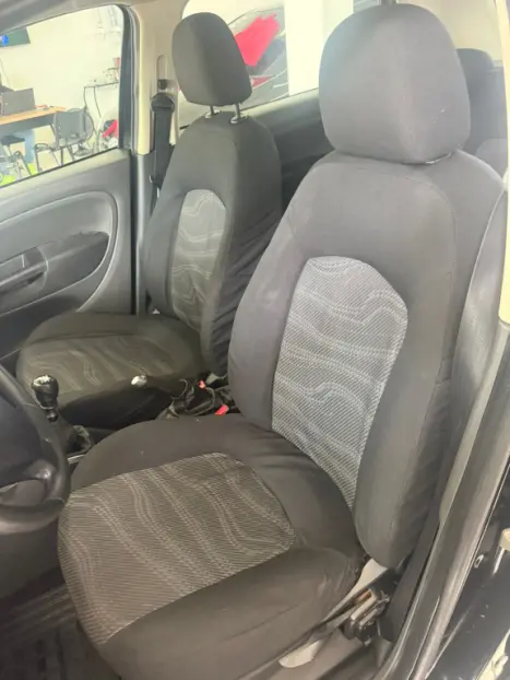 FIAT Punto 1.4 4P HLX FLEX, Foto 9