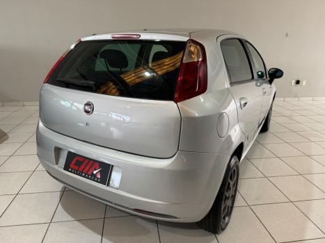FIAT Punto 1.4 FLEX 4P, Foto 5