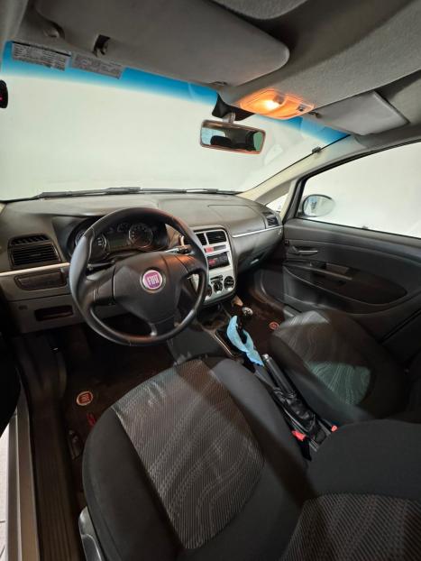 FIAT Punto 1.4 FLEX 4P, Foto 7