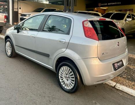 FIAT Punto 1.4 FLEX 4P, Foto 4