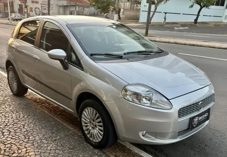FIAT Punto 1.4 FLEX 4P, Foto 10