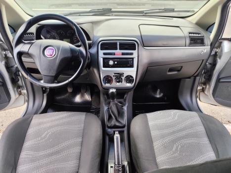 FIAT Punto 1.4 FLEX 4P, Foto 8