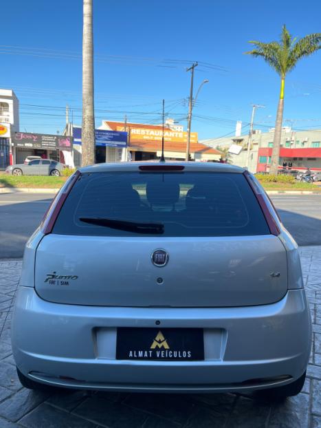 FIAT Punto 1.4 FLEX 4P, Foto 3
