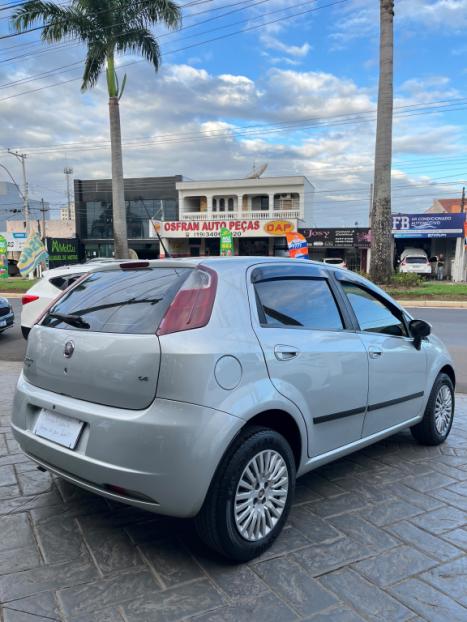 FIAT Punto 1.4 FLEX 4P, Foto 7