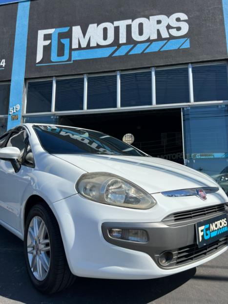 FIAT Punto 1.6 16V 4P ESSENCE FLEX, Foto 2