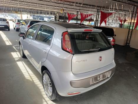 FIAT Punto 1.6 16V 4P FLEX ESSENCE DUALOGIC AUTOMATIZADO, Foto 6