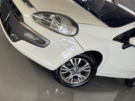 FIAT Punto 1.6 16V 4P FLEX ESSENCE DUALOGIC AUTOMATIZADO, Foto 4