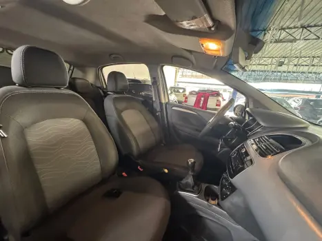 FIAT Punto 1.6 16V 4P FLEX ESSENCE DUALOGIC AUTOMATIZADO, Foto 12