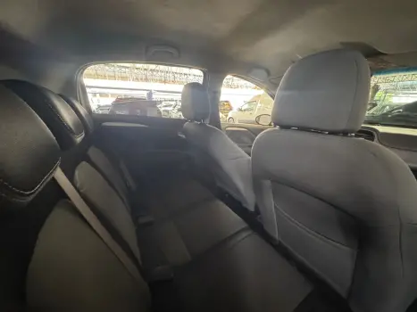 FIAT Punto 1.6 16V 4P FLEX ESSENCE DUALOGIC AUTOMATIZADO, Foto 13