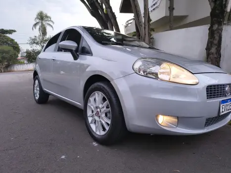 FIAT Punto 1.6 16V 4P ESSENCE FLEX, Foto 1