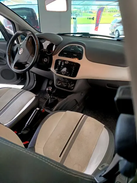 FIAT Punto 1.6 16V 4P ESSENCE FLEX, Foto 12