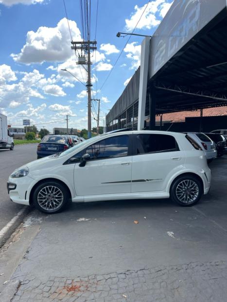 FIAT Punto 1.8 16V 4P BLACKMOTION FLEX, Foto 6