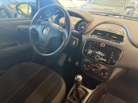 FIAT Punto 1.8 16V 4P BLACKMOTION FLEX, Foto 6