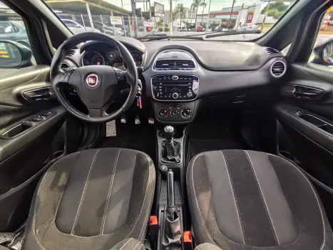 FIAT Punto 1.8 16V 4P BLACKMOTION FLEX, Foto 13