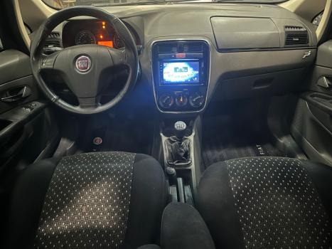 FIAT Punto 1.8 4P HLX FLEX, Foto 8
