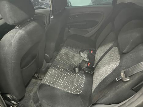 FIAT Punto 1.8 4P HLX FLEX, Foto 11