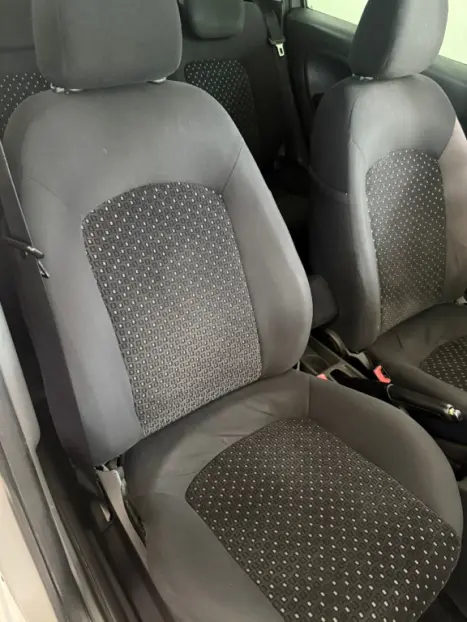 FIAT Punto 1.8 4P HLX FLEX, Foto 10