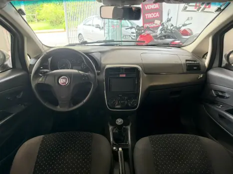 FIAT Punto 1.8 4P HLX FLEX, Foto 12