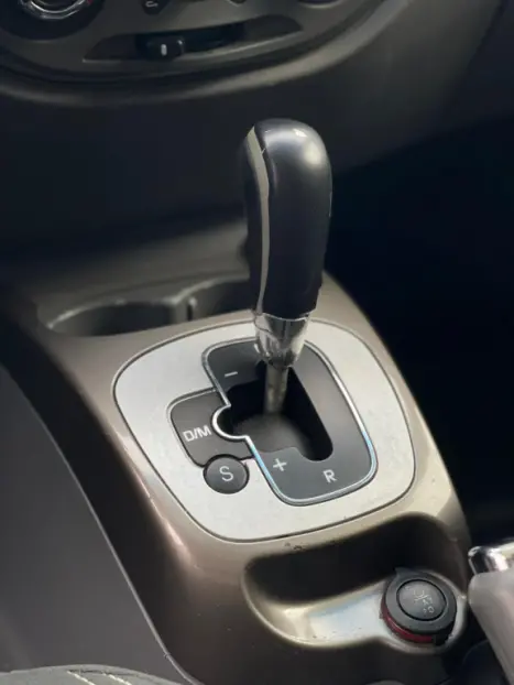 FIAT Siena 1.6 16V 4P FLEX SPORTING DUALOGIC AUTOMATIZADO, Foto 22 FIAT Siena 1.6 16V 4P FLEX SPORTING DUALOGIC AUTOMATIZADO, Foto 22