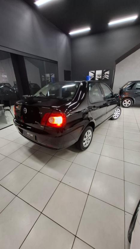 FIAT Siena 1.8 4P HLX FLEX, Foto 4 FIAT Siena 1.8 4P HLX FLEX, Foto 4