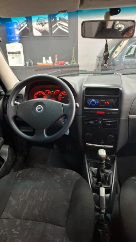 FIAT Siena 1.8 4P HLX FLEX, Foto 8 FIAT Siena 1.8 4P HLX FLEX, Foto 8