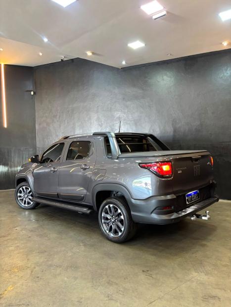 FIAT Strada 1.0 12V TURBO 200 FLEX ULTRA CABINE DUPLA AUTOM�TICO CVT, Foto 4