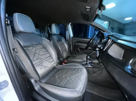 FIAT Strada 1.3 4P FIREFLY FLEX VOLCANO CABINE DUPLA AUTOMTICO, Foto 19