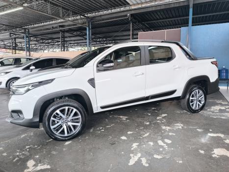 FIAT Strada 1.3 4P FIREFLY FLEX VOLCANO CABINE DUPLA AUTOM�TICO, Foto 4