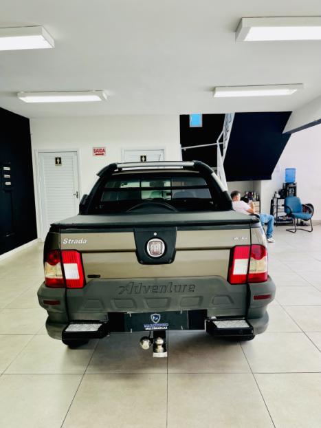 FIAT Strada 1.8 16V FLEX ADVENTURE LOCKER CABINE DUPLA, Foto 4