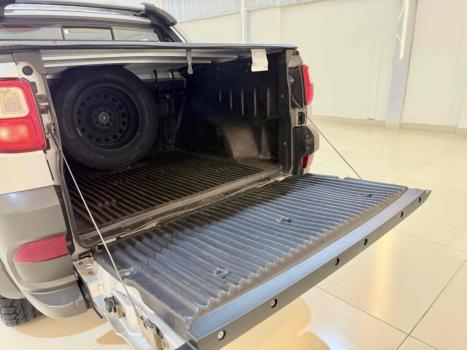 FIAT Strada 1.8 16V 3P CABINE DUPLA ADVENTURE FLEX AUTOM�TICO, Foto 10