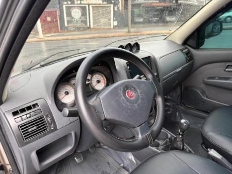 FIAT Strada 1.8 16V 3P CABINE DUPLA ADVENTURE FLEX AUTOM�TICO, Foto 17