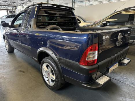 FIAT Strada 1.8 FLEX TREKKING CABINE ESTENDIDA, Foto 2