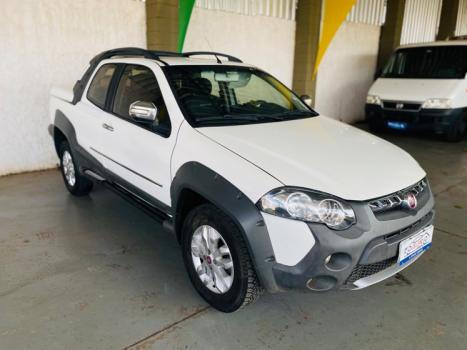 FIAT Strada 1.8 FLEX ADVENTURE CABINE DUPLA, Foto 2