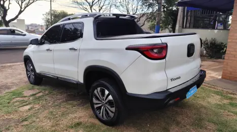 FIAT Toro 1.3 16V 4P FLEX 270 TURBO VOLCANO AUTOM�TICO, Foto 4