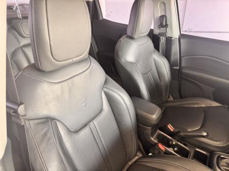 FIAT Toro 1.3 16V 4P FLEX 270 TURBO VOLCANO AUTOMÁTICO, Foto 15