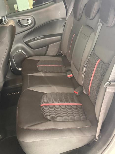 FIAT Toro 1.8 16V 4P FLEX FREEDOM AUTOM�TICO, Foto 8